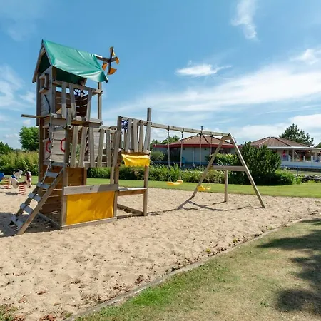 Апартаменты Strandslag 139 - Aan Zee Юлианадорп